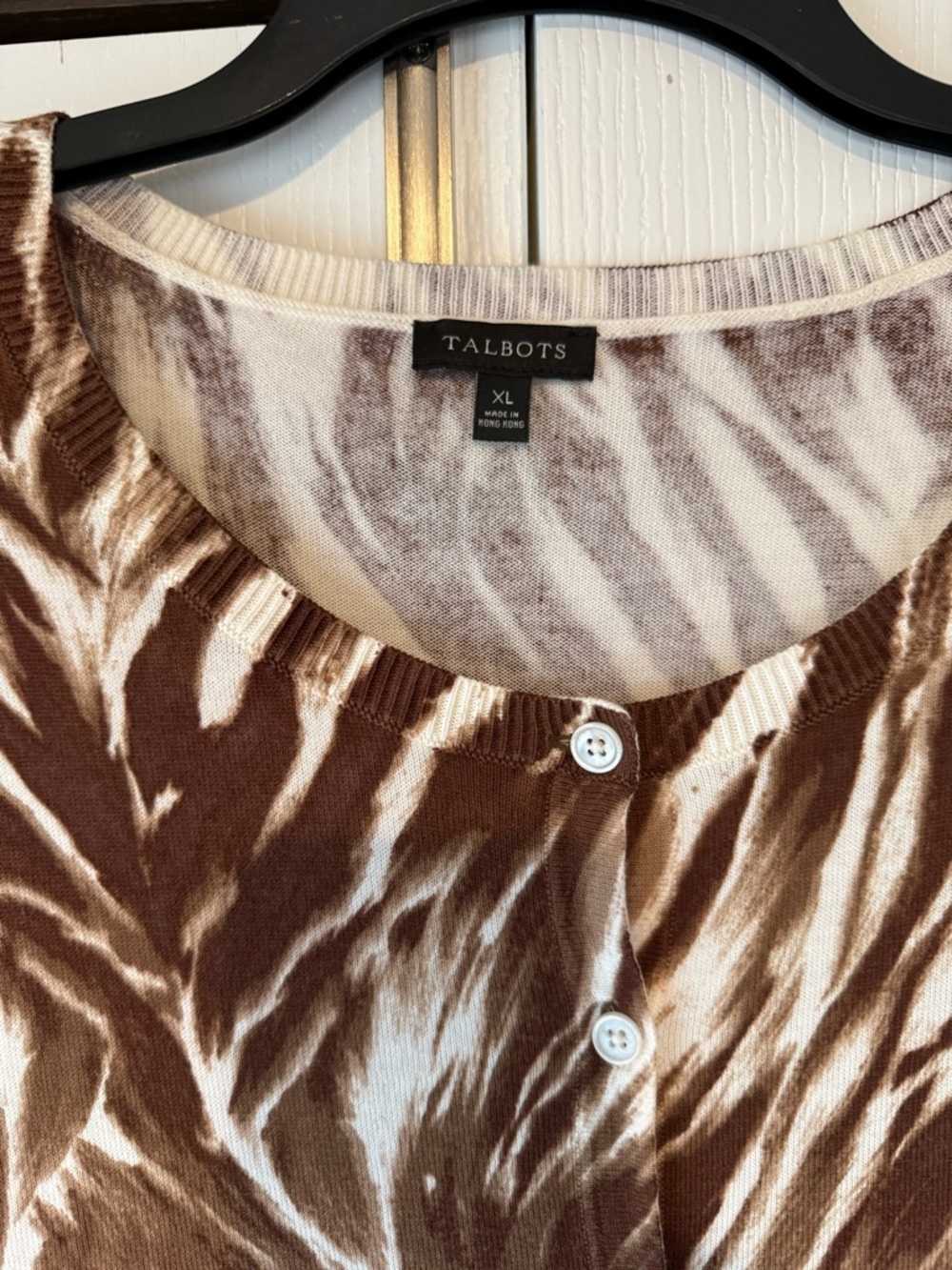 Talbots Button Charming Cardigan Feathered Waves Print Brown Cream Size XL - Picture 3 of 7